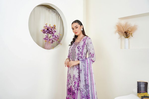 What are the key elements to consider when planning a wardrobe for travel in the UK?